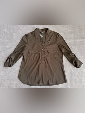 Tinley Road Brown Satin Blouse Top Women M Long Sleeve Split Neck Pockets